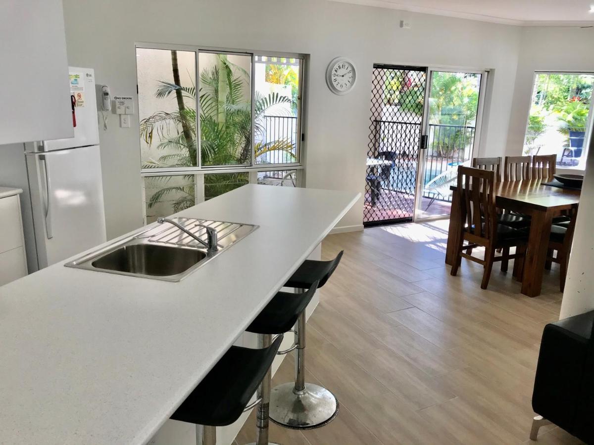 The Villas Palm Cove Esterno foto